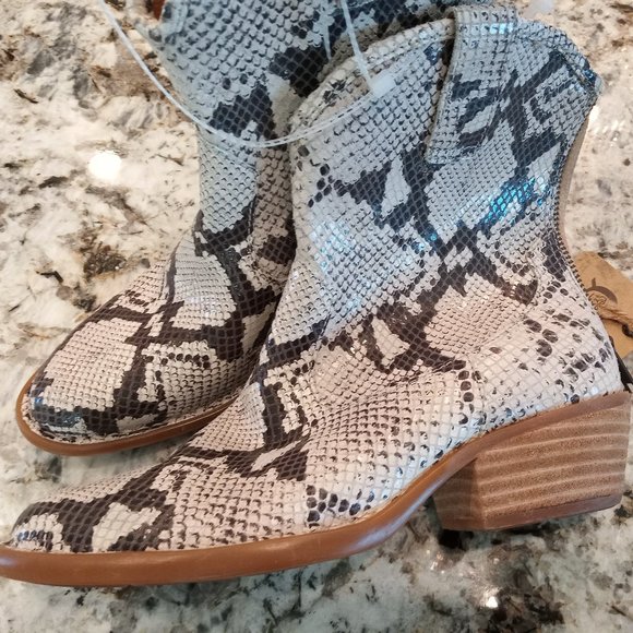 Born Wynd Snake Print Leather Ankle Western Bootie - Picture 2 of 8